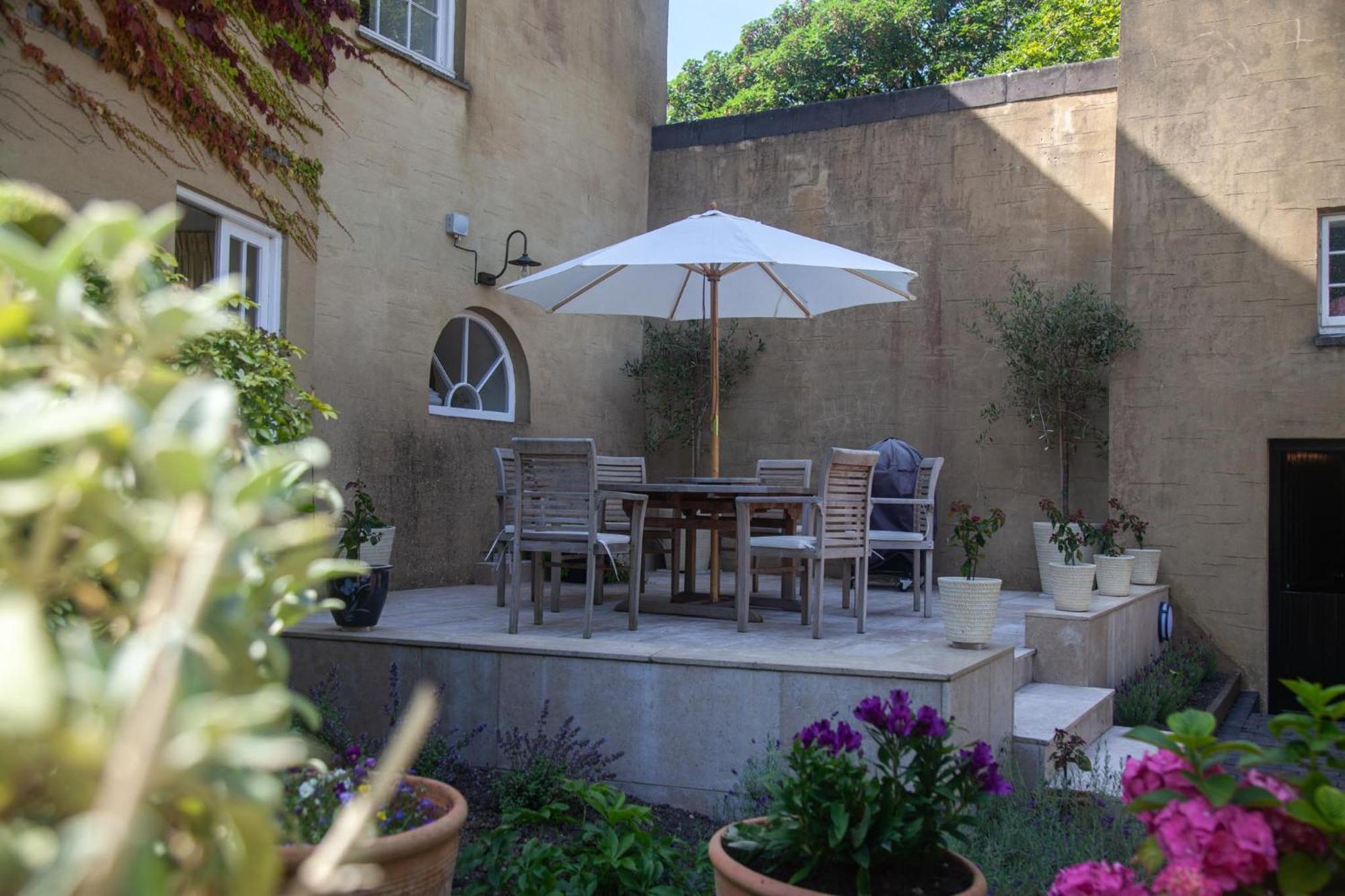 Clemenstone House B&B コウブリッジ エクステリア 写真