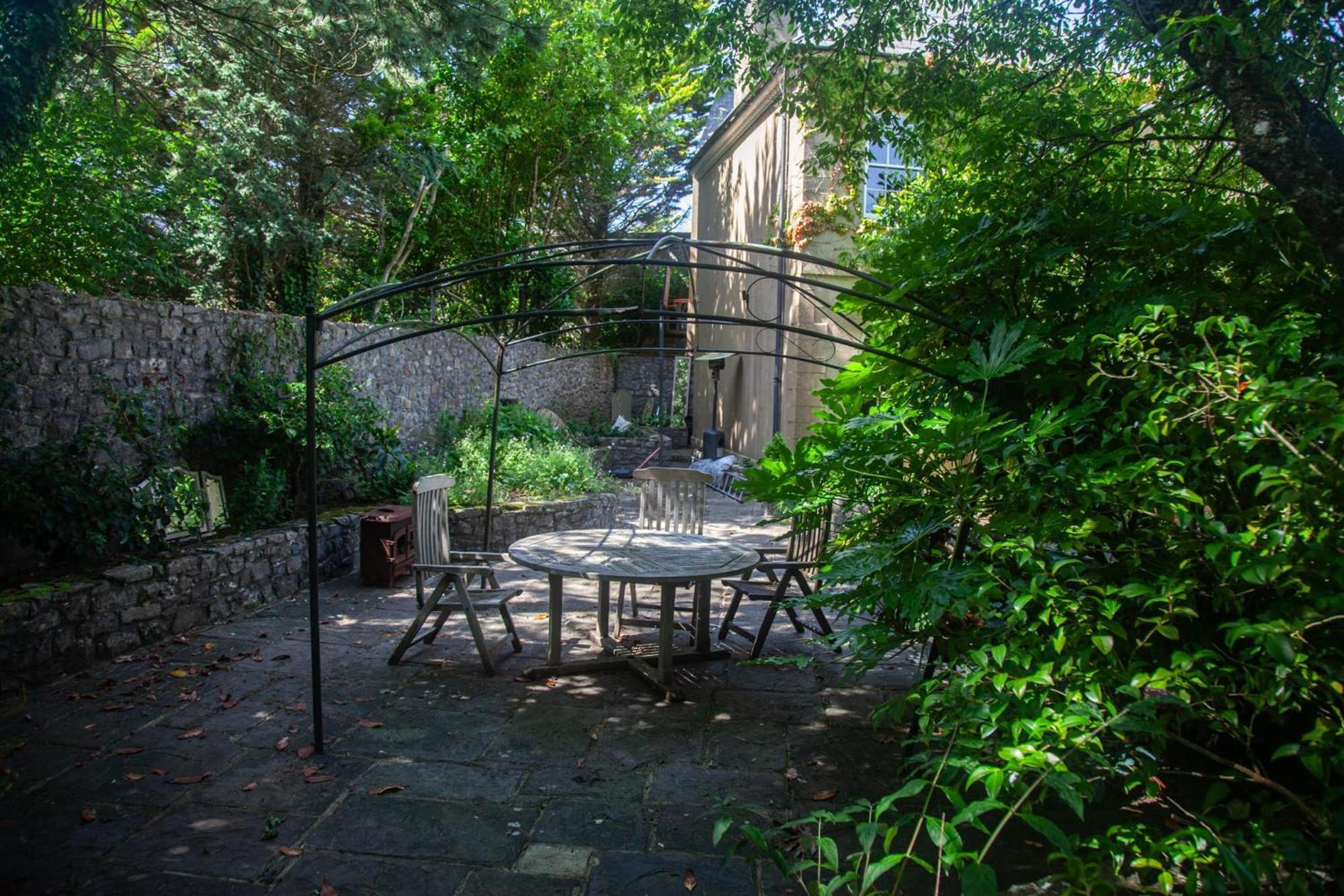 Clemenstone House B&B コウブリッジ エクステリア 写真